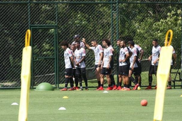 Imagens do treino do Atltico