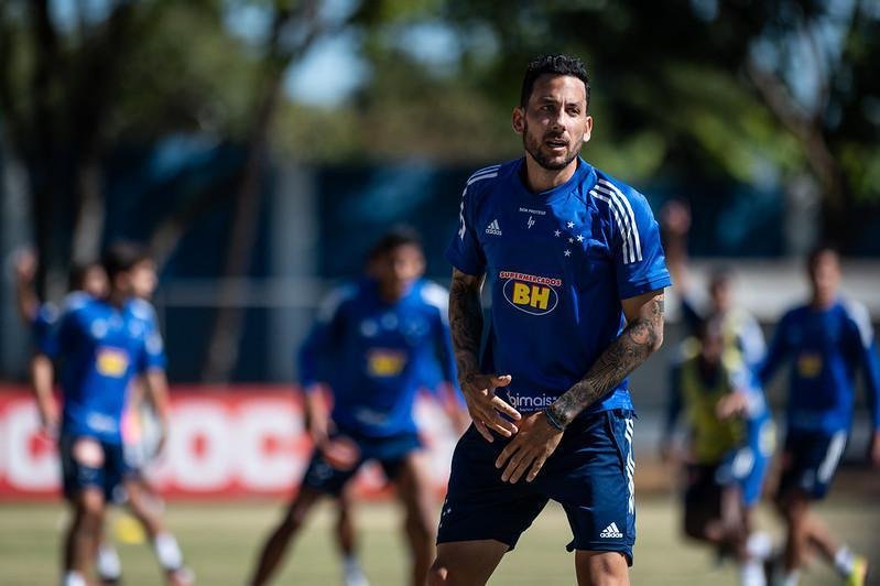 18 - Ariel Cabral - Cruzeiro - Avaliado em 800 mil euros (cerca de R$ 5 milhes)