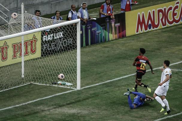 Equipes se enfrentaram na Arena pela terceira rodada do Campeonato Pernambucano