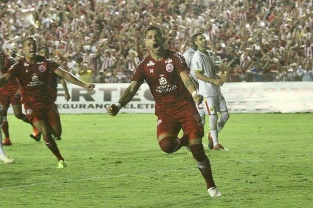 Com casa cheia, Timbu fez a antepenúltima rodada da primeira fase da Série C dentro dos Aflitos