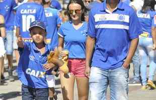 Torcedores do Cruzeiro compareceram em grande nmero ao Mineiro na semifinal contra o Tupi