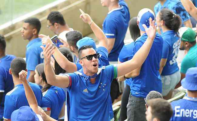 Torcedor do Cruzeiro marcou presena em peso no Independncia