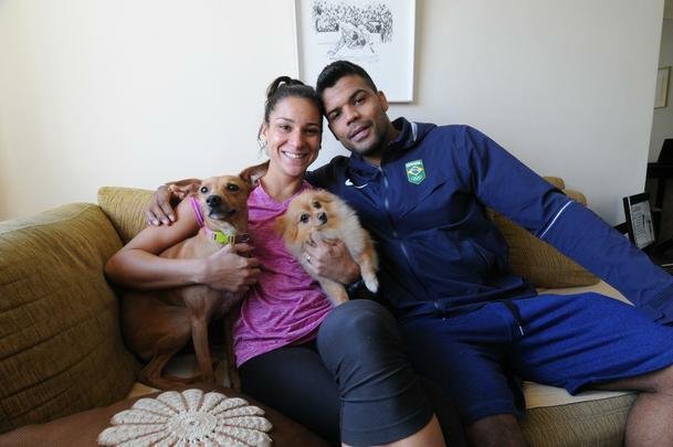 Em BH h seis meses, nadadora mora no Gutierrez e treina na Pampulha  