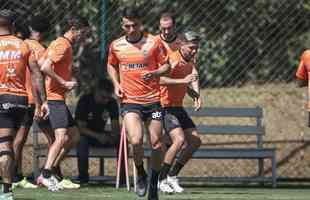 Fotos do primeiro treino de Junior Alonso no retorno ao Atltico