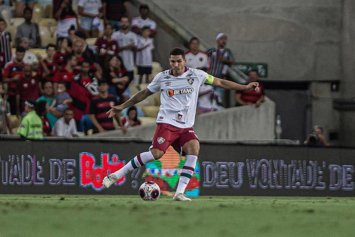 6 Fluminense - 17 jogos, com 12 vitrias, 1 empate e 4 derrotas (72,5% de aproveitamento)