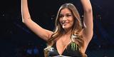 UFC 196, em Las Vegas - octagon girl Vanessa Hanson em ao