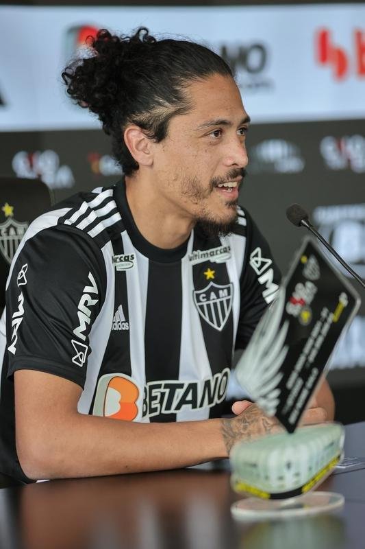 Zagueiro uruguaio Mauricio Lemos, de 27 anos, foi apresentado como reforo do Atltico nesta sexta-feira (17/2), na Cidade do Galo.