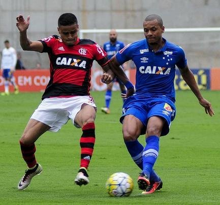 Imagens do duelo entre Flamengo e Cruzeiro pela 27 rodada do Brasileiro