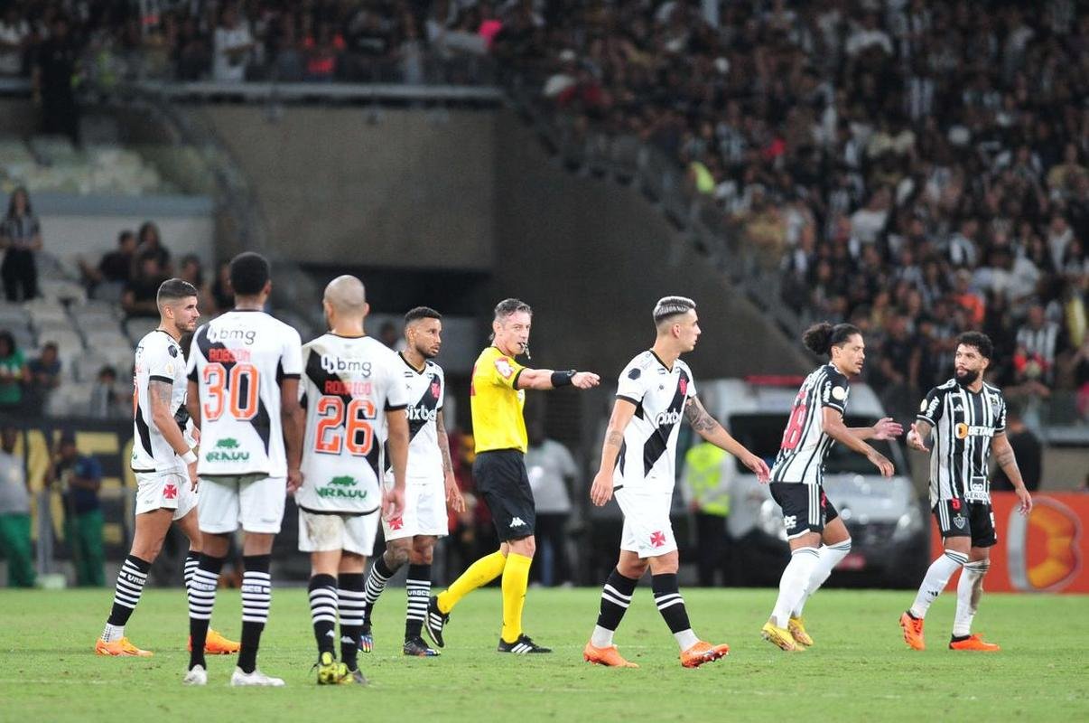 Atltico e Vasco se enfrentaram no Mineiro neste sbado (15/4)