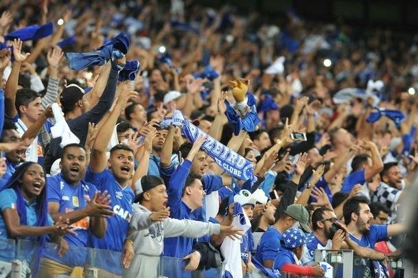 Torcida do Cruzeiro no duelo desta tera, no Mineiro, contra o Racing, pela Libertadores
