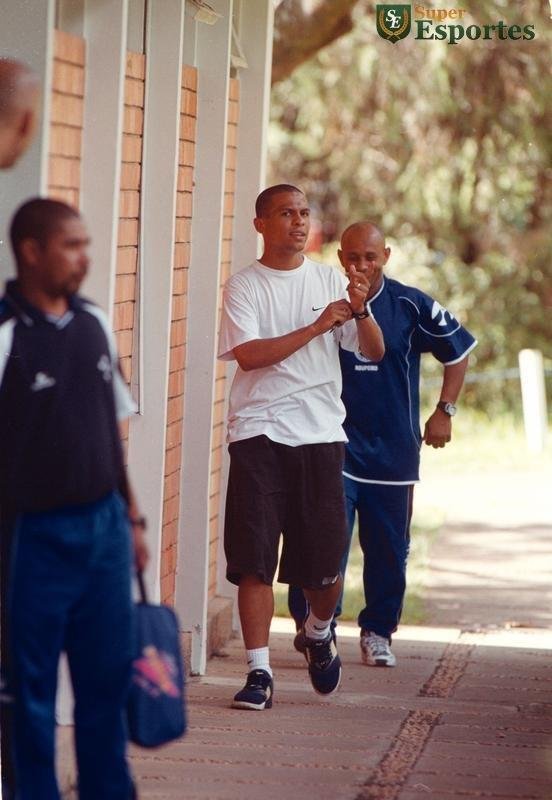 Imagens da Toca da Raposa I em 2000, ano da chegada do tcnico Luiz Felipe Scolari