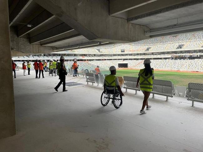 Fotos da visita feita por pessoas com deficincia na Arena MRV, nesta quinta-feira (9/2)

