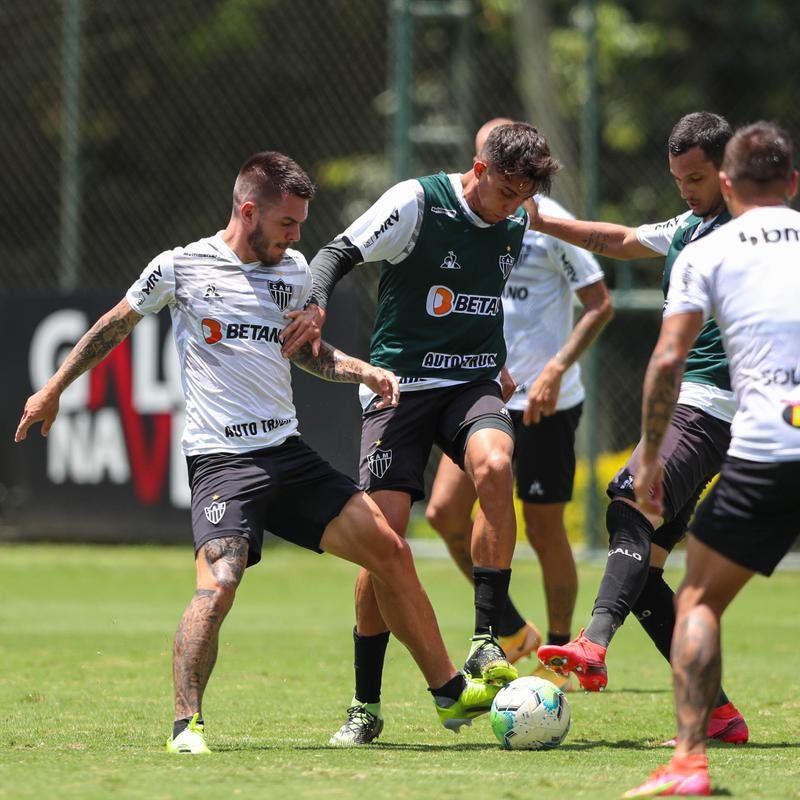 Fotos do treino do Atlético nesta quarta-feira, que contou com Nacho Fernández