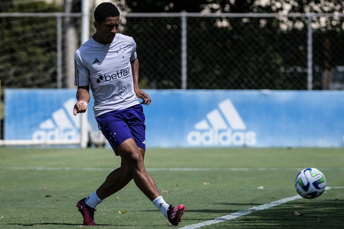 O Cruzeiro treinou nesta quarta-feira (5/4), na Toca da Raposa II, em Belo Horizonte