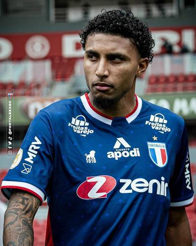Éderson (volante) - Revelado pelo Cruzeiro em 2018, deixou o clube celeste pelas portas dos fundos após conseguir rescisão contratual na Justiça. Ele chegou ao Fortaleza em 2021.
