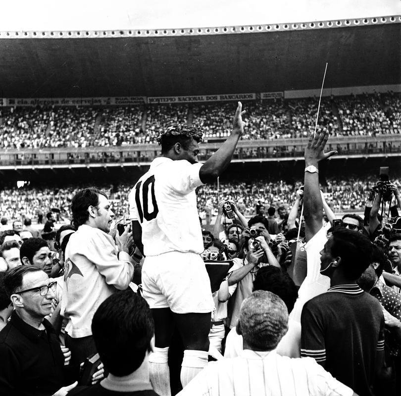 Ancien fanion de football : FC SANTOS - FR