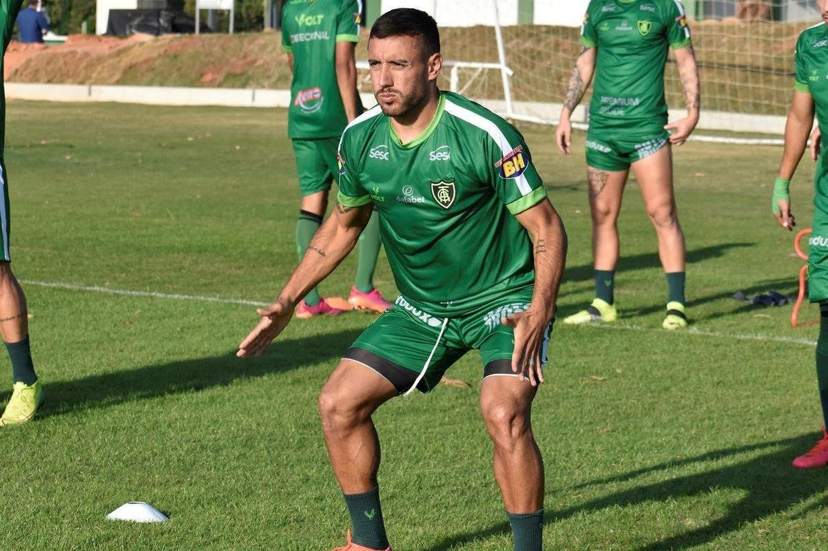 Alan Ruschel (lateral-esquerdo): contrato de emprstimo junto ao Cruzeiro at 31/12/2021