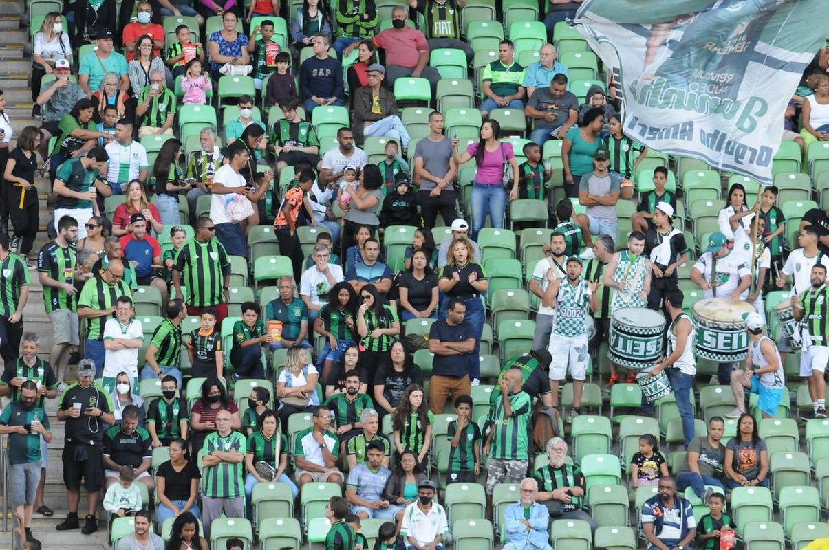 Amrica e Cuiab se enfrentaram, no Independncia, pela 9 rodada do Campeonato Brasileiro