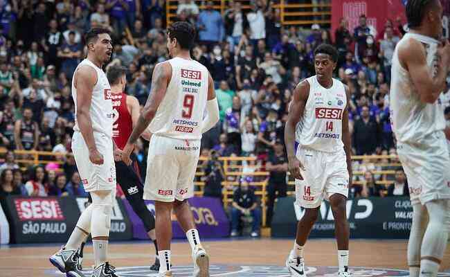 São Paulo vence Franca fora de casa e abre 1 a 0 na final do NBB