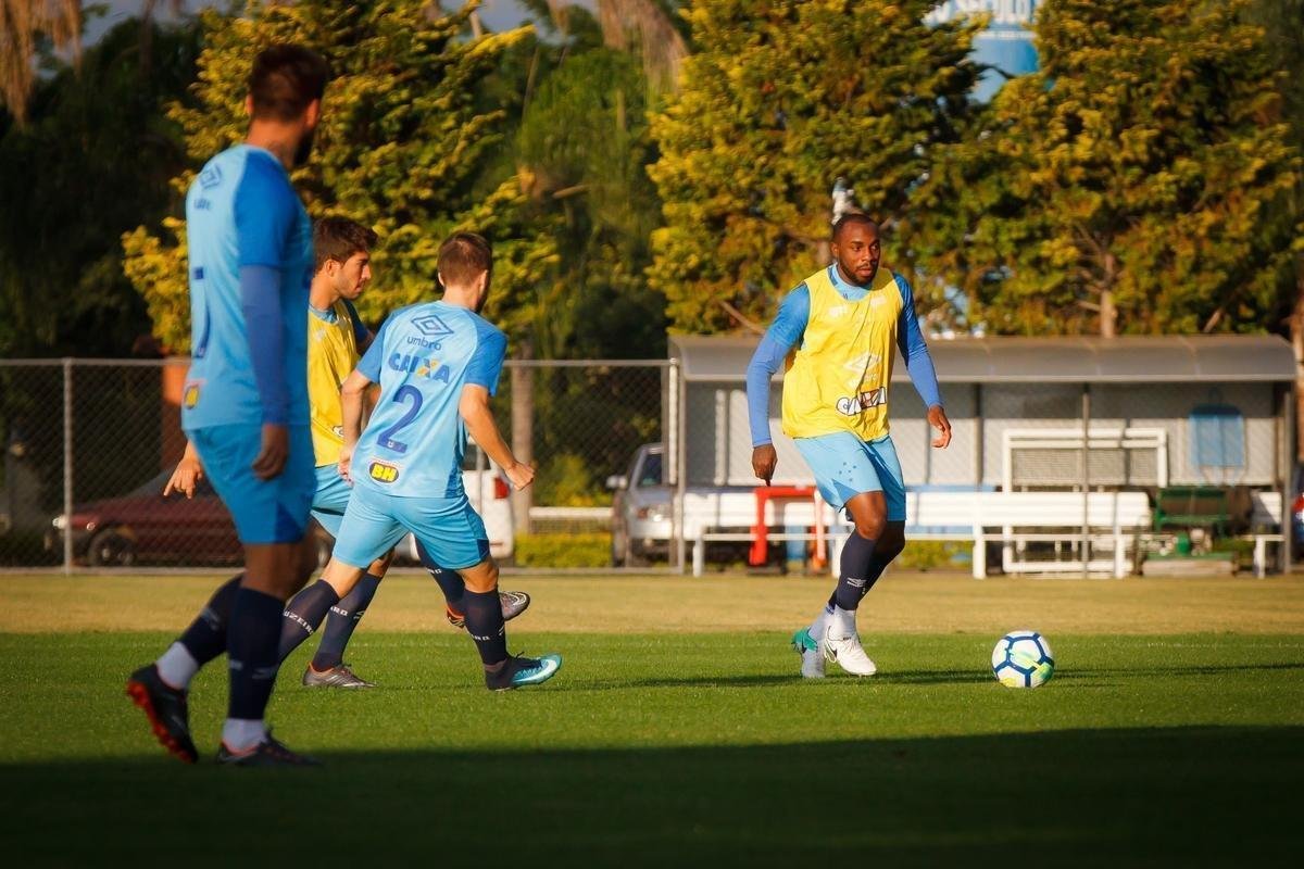 Imagens do treinamento do Cruzeiro s vsperas de duelo contra o Cear, pelo Brasileiro