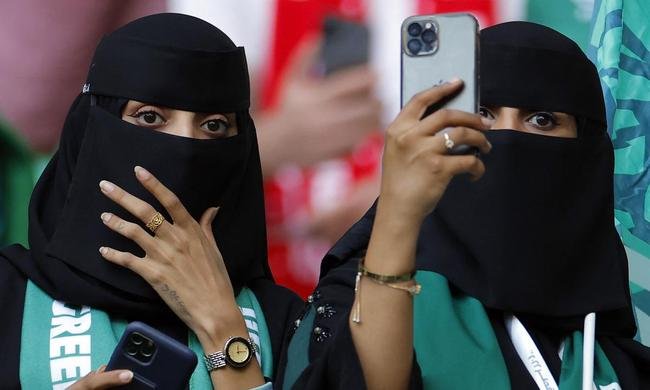 Polnia x Arbia Saudita: fotos da torcida no jogo da Copa do Mundo