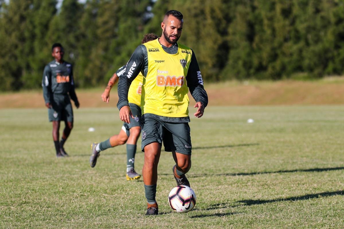 Jogadores do Atltico treinaram no CT do Danubio, em Montevidu, nesta tera-feira