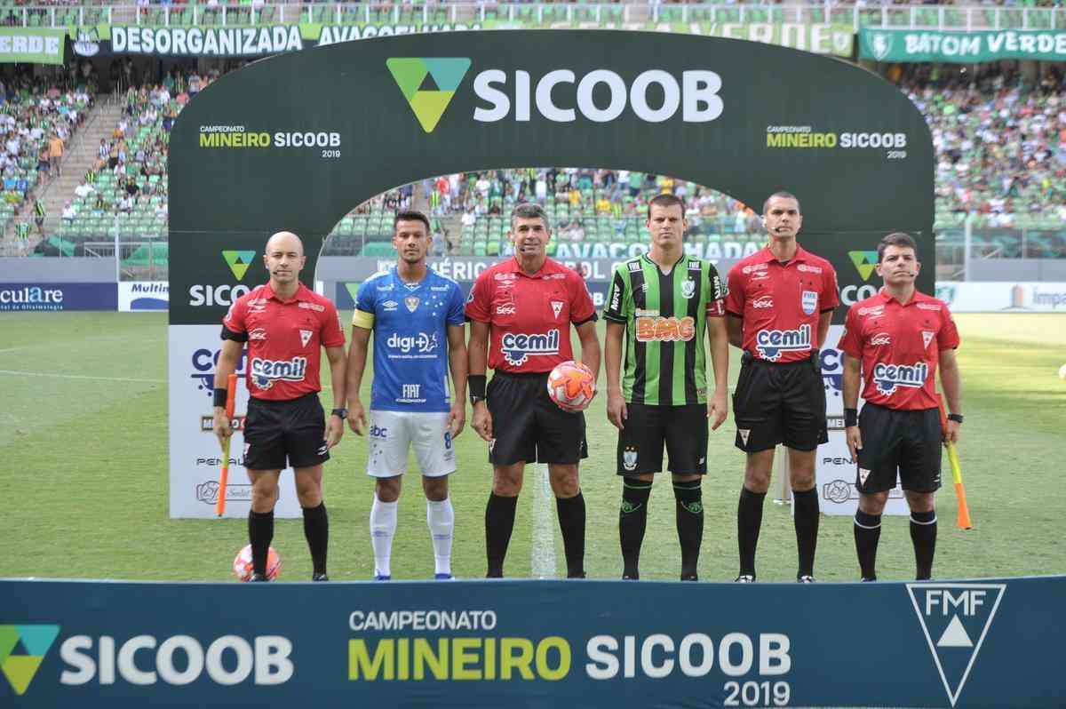 Confira fotos da partida pela semifinal do Campeonato Mineiro