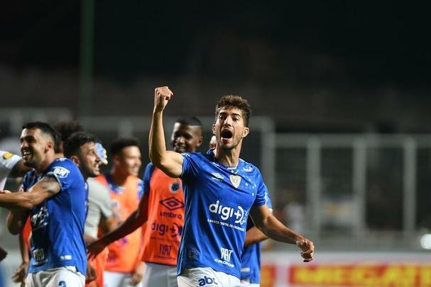 Fotos da festa do Cruzeiro aps a conquista do bicampeonato mineiro sobre o Atltico