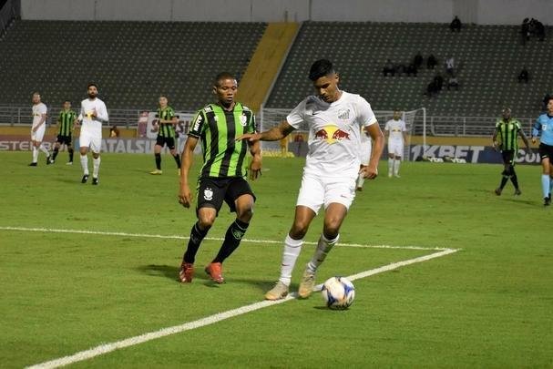 Amrica foi batido pelo Bragantino e sofreu a sexta derrota na Srie B