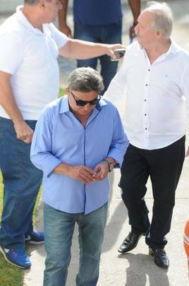 Novo gestor de futebol do Cruzeiro, Zez Perrella deu entrevista nesta sexta-feira, na Toca da Raposa II