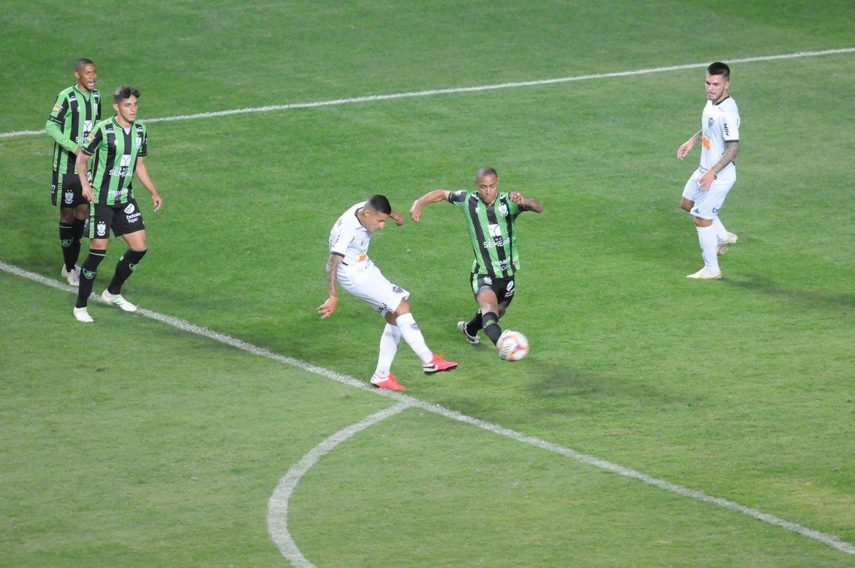 Fotos do clssico entre Amrica e Atltico, no Independncia, em duelo de volta da semifinal do Campeonato Mineiro