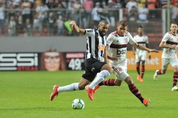 Galo derrotou Flamengo por 2 a 1 e assumiu provisoriamente a segunda posio no Brasileiro