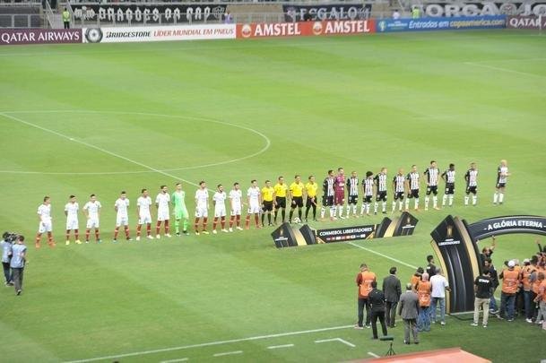 Fotos do duelo entre Atltico e Cerro Porteo, no Mineiro, pelo Grupo E da Copa Libertadores