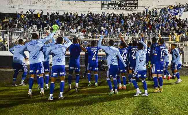 Cruzeiro reached 15 consecutive games without losing in Serie B