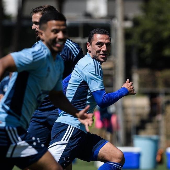 Cruzeiro fecha preparao para jogo contra o Cricima