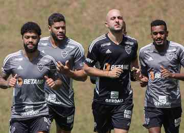Xavante e Galo se enfrentam nesta quarta-feira (26/4), às 19h30, no Bento de Freitas, pela terceira fase da Copa do Brasil; veja também arbitragem e desfalques