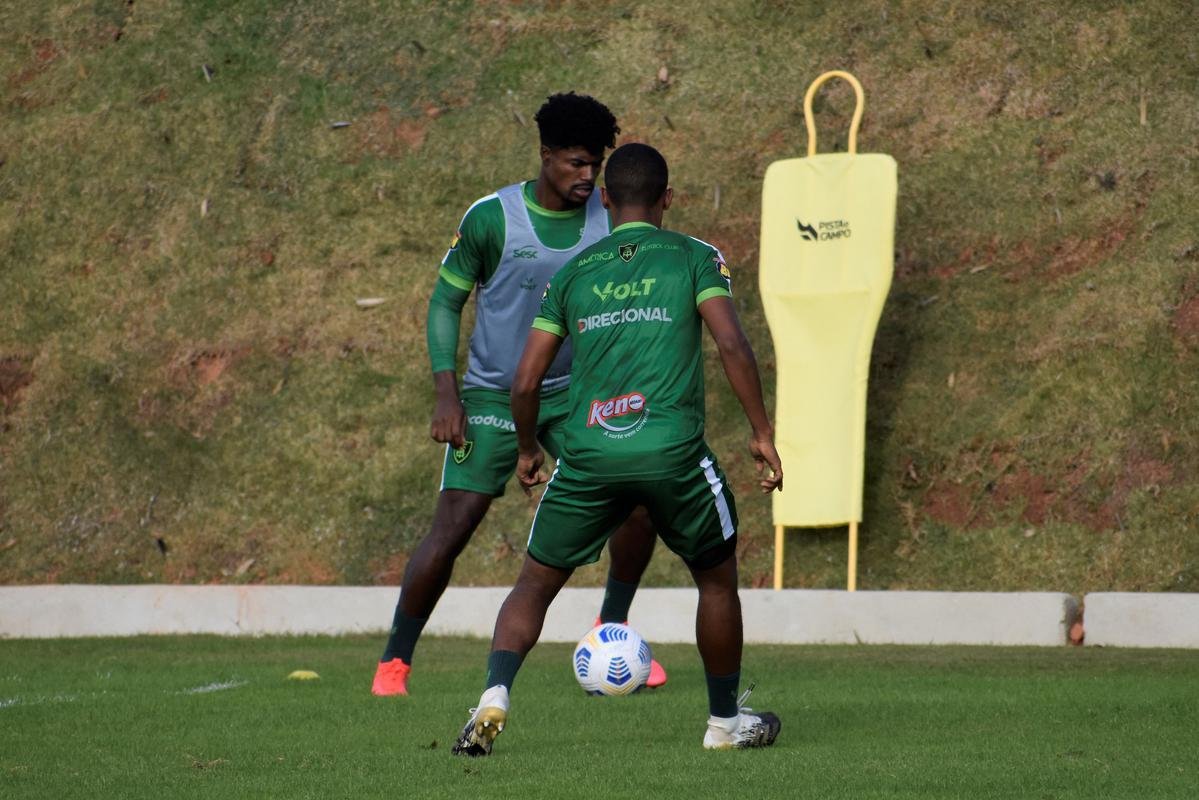 Treinamentos do Coelho para enfrentar o Internacional pela Srie A