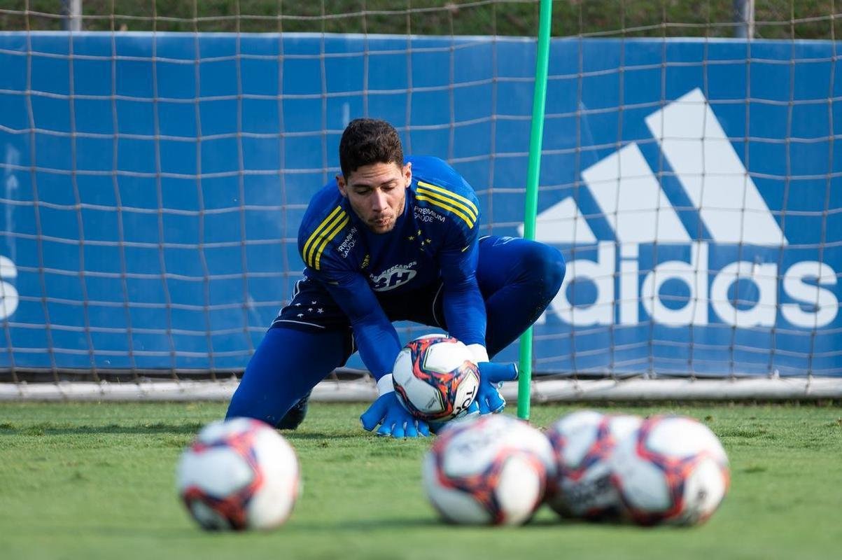Fotos do treino do Cruzeiro desta segunda-feira (27/9)