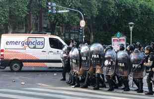 Polcia argentina deteve alguns torcedores do River Plate que causaram confuso neste sbado