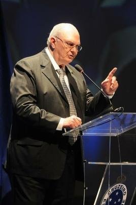 Em fim de mandato, Gilvan de Pinho Tavares exaltou os trs ttulos nacionais conquistados no Cruzeiro