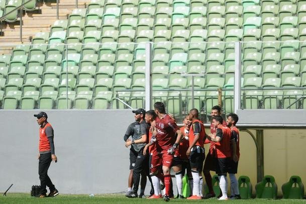 Amrica foi derrotado em casa pelo Figueirense