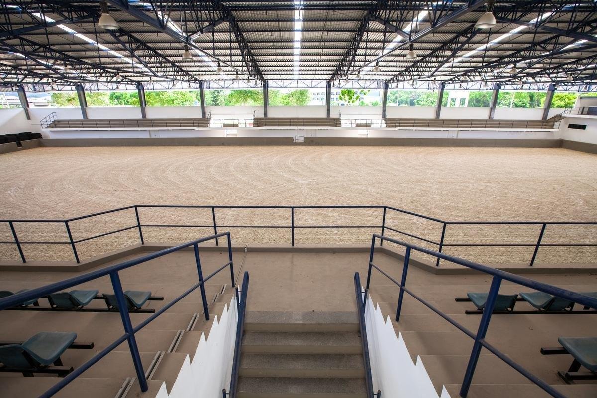 Construdo para o Pan'2007, o centro foi projetado de acordo com os padres da Federao Equestre Internacional (FEI). O complexo tem rea aproximada de 1 milho m.