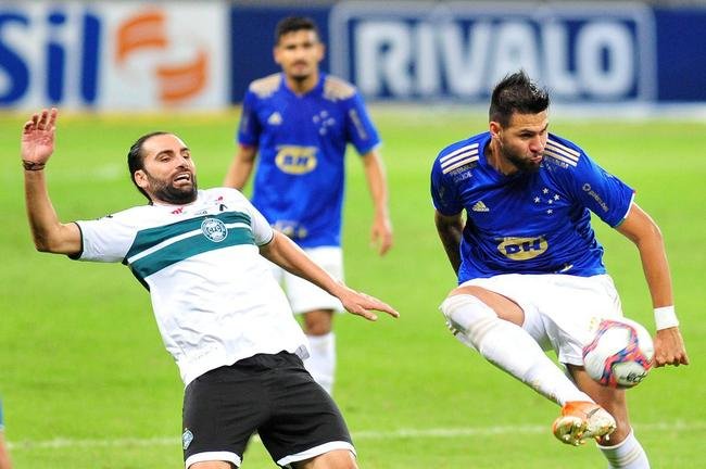 Fotos do jogo entre Cruzeiro e Coritiba, no Mineiro, em Belo Horizonte, pela nona rodada da Srie B do Campeonato Brasileiro de 2021