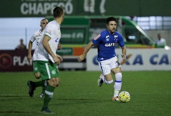 Fotos de Chapecoense 3x2 Cruzeiro, na Arena Condá, em Chapecó, pela 12ª rodada do Brasileiro (Marcio Cunha/Light Press/Cruzeiro)