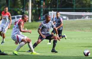 Com gols de Fred e Carlos Csar, Atltico vence jogo-treino contra Guarani de Divinpolis, na Cidade do Galo, por 2 a 0