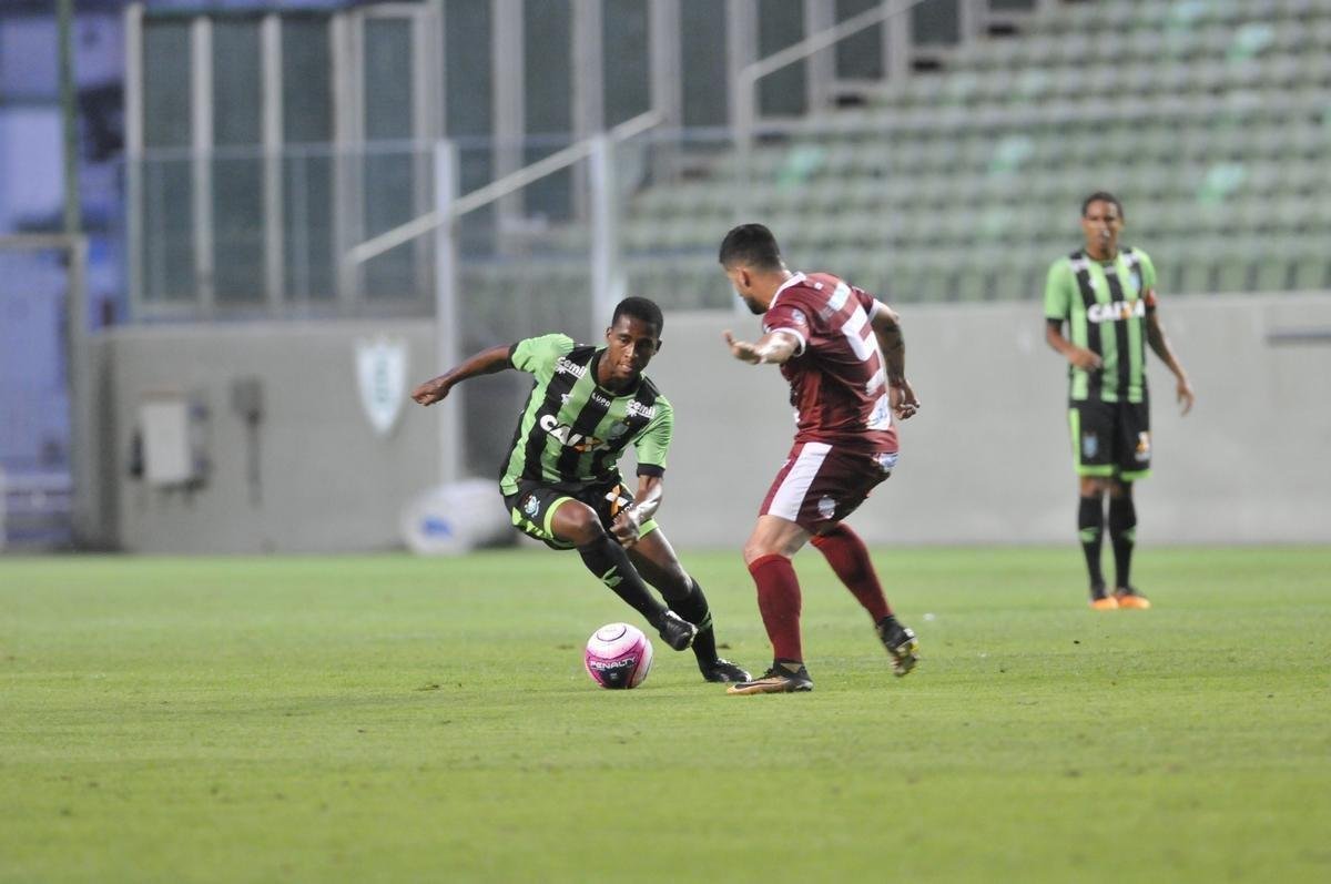 Amrica e Patrocinense se enfrentaram, no Independncia, pela primeira rodada do Campeonato Mineiro