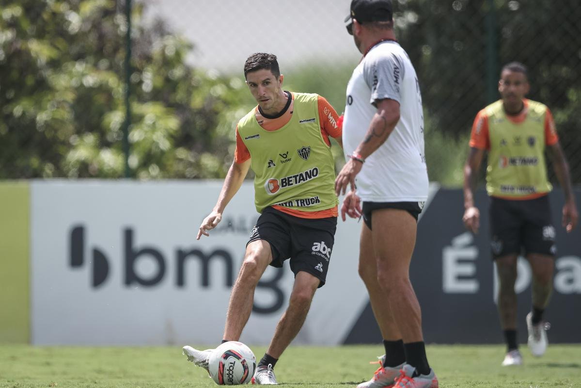 Fotos do treino do Atltico nesta quinta-feira na Cidade do Galo
