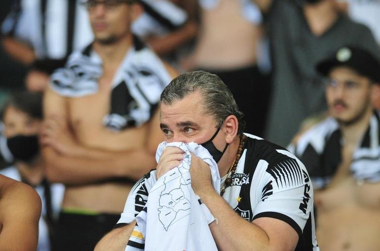 Dudu empatou para o Palmeiras e levou torcida do Galo ao desespero na reta final do jogo