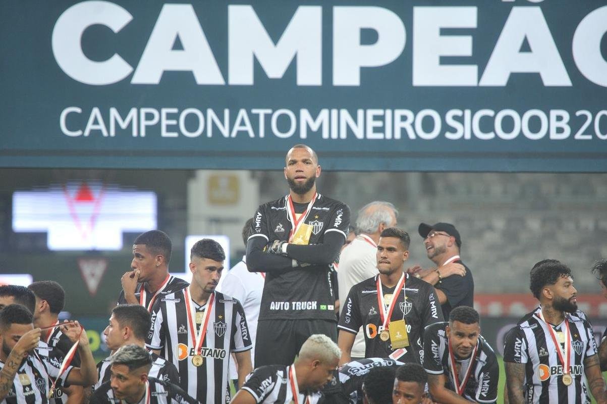 Festa do Atltico no Mineiro pela conquista do tricampeonato mineiro. Galo derrotou o Cruzeiro por 3 a 1 na final nica do estadual. Gols foram de Hulk (2) e Nacho