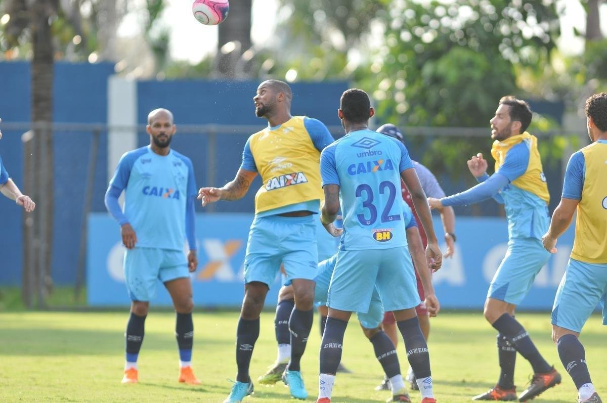 Fotos do ltimo treino do Cruzeiro antes do jogo diante do Tupi, pela semifinal do Campeonato Mineiro